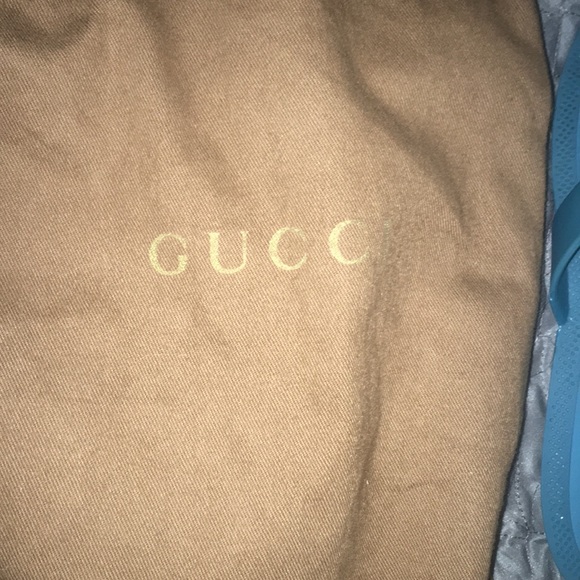 🔥 Authentic Gucci Flops! - Picture 2 of 3